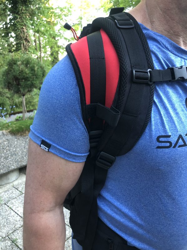 Patentierter Rucksack mit 4 Schultergurten